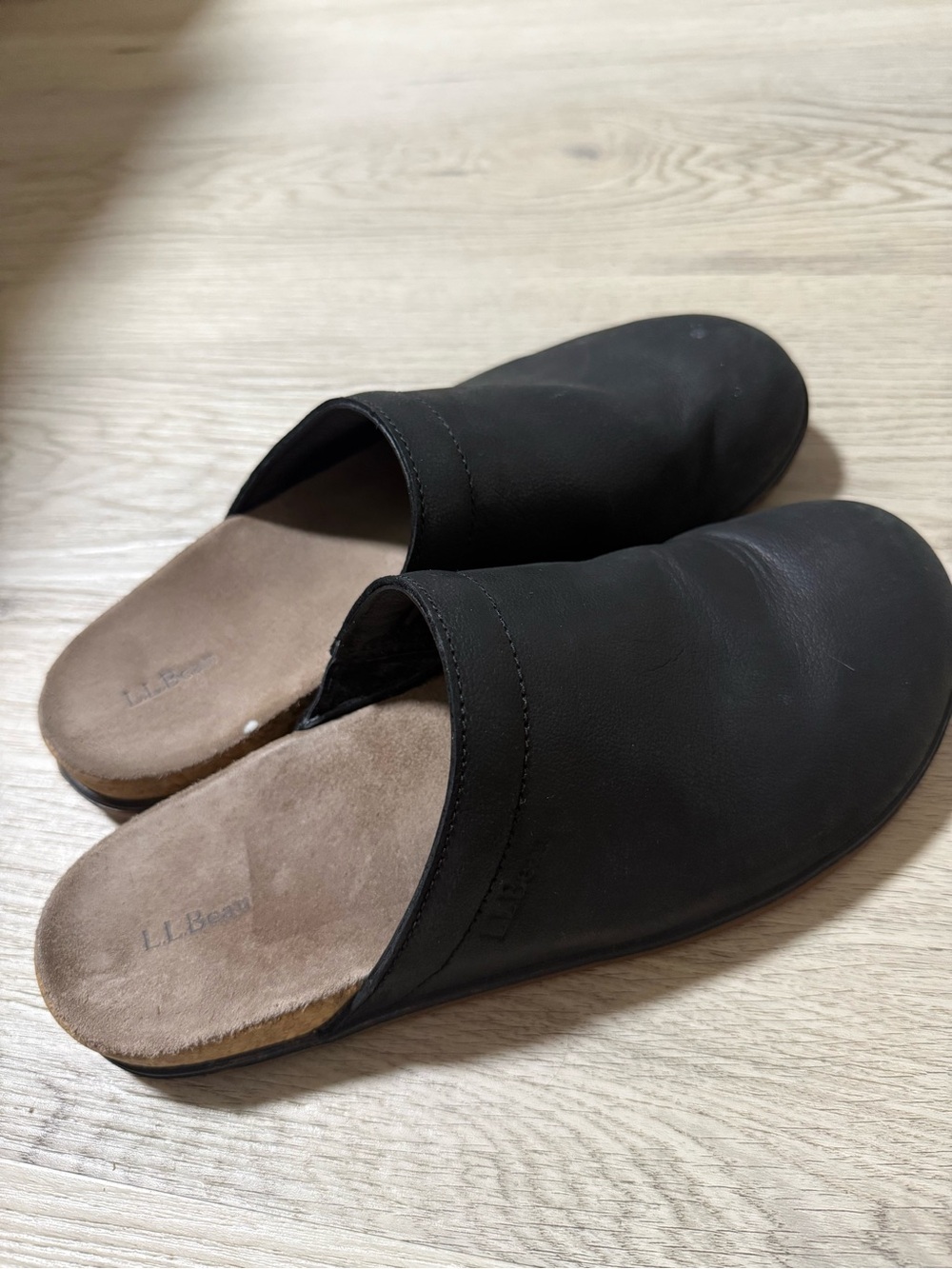 L.L.BEAN Women's Go-Anywhere Leather Clogs Nubuck Black Mules Size 9 Medium - Picture 6 of 10